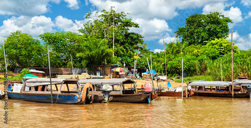 Tableau sur toile Pirogues on the Maroni River in Saint Laurent at the border with Suriname, Frenc
