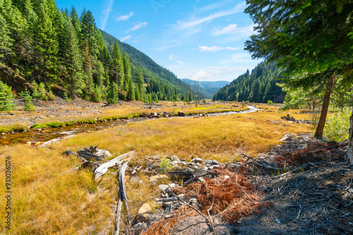 Foto Canyon Creek, which runs from the mining town of Wallace, Idaho, to the abandoned town of Burke, Idaho, in the Silver Valley region, now a Superfund site due to heavy metals in the soil