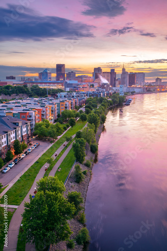 Obraz na płótnie Saint Paul, Minnesota, USA. Aerial cityscape image of downtown St. Paul, Minnesota, USA with reflection of the skyline in Mississippi River at beautiful summer sunrise. w salonie