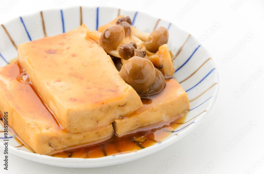 豆腐とシメジの甘辛煮