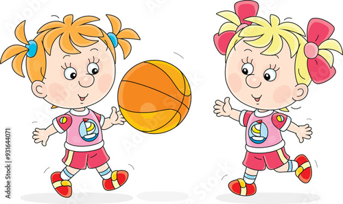 Funny little girls basketba...