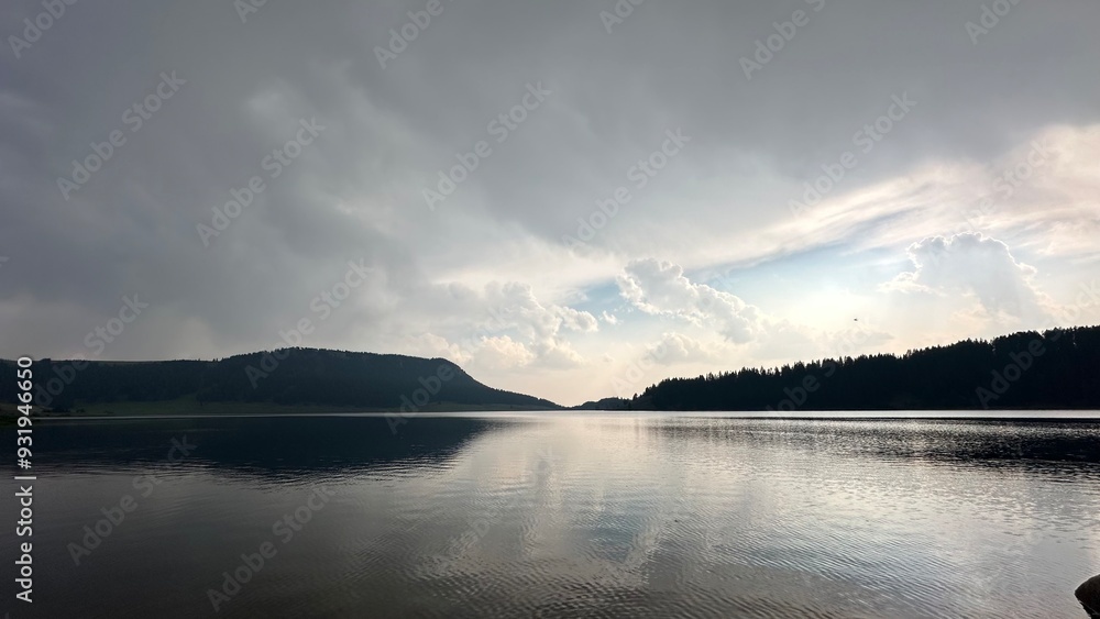 Fototapeta premium sunrise over the lake