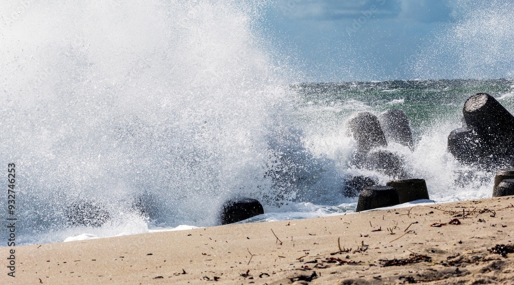 Coastal protection during storms by the tetrapods on the island of Sylt