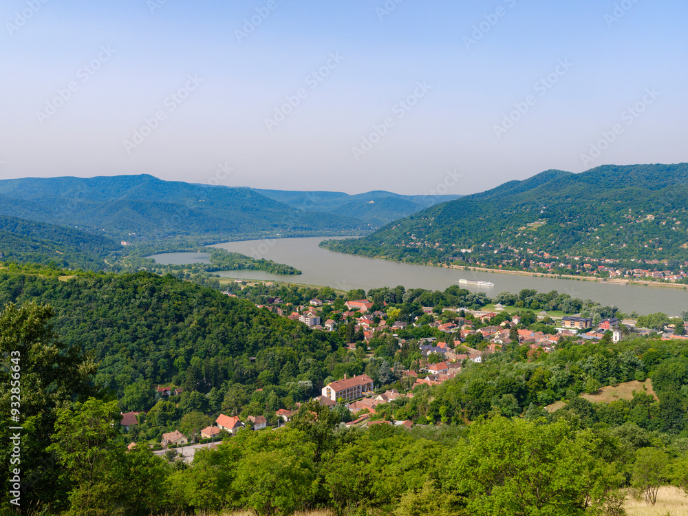 The Danube Bend near Visegrad, left the Pilis Mountains, right the Western Carpathian Mountains, Hungary The Danube Bend near Visegrad, left the Pilis Mountains, right the Western Carpathian Mountains, Hungary