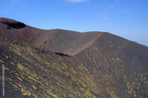 Senderismo en el Monte Etna: el Parque y el Valle del Bove, Sicilia, Italia.