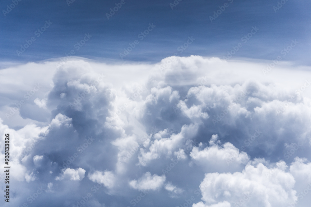 Obraz premium 飛行機から見た雲