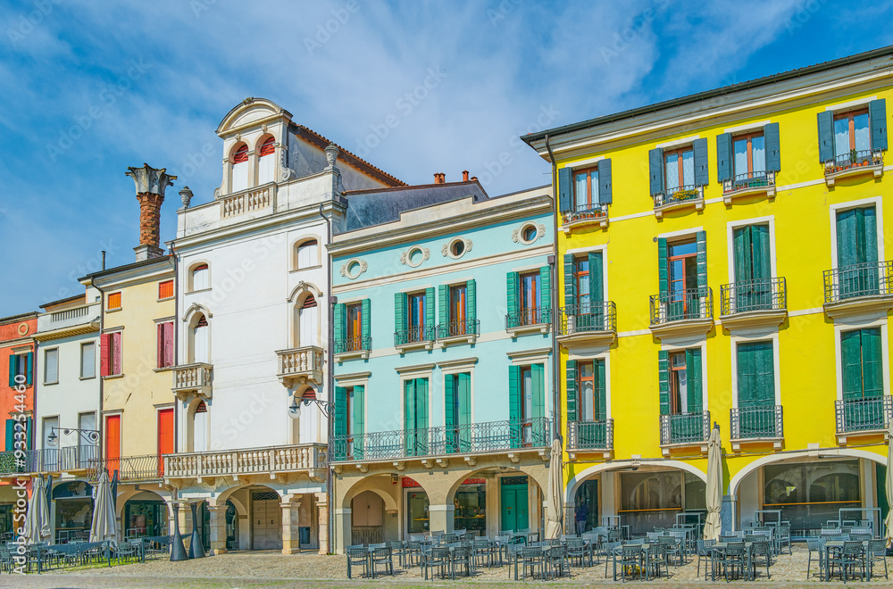 Fototapeta premium Este, an ancient town surrounded by medieval walls