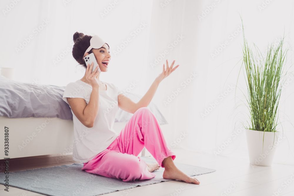 Photo of beautiful american cute young girl in pajama wake up good morning cozy bedroom relaxed having phone call after long sleep Photo of beautiful american cute young girl in pajama wake up good morning cozy bedroom relaxed having phone call after long sleep