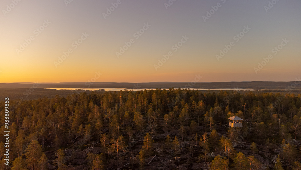 Fototapeta premium Midnight sun in Lapland