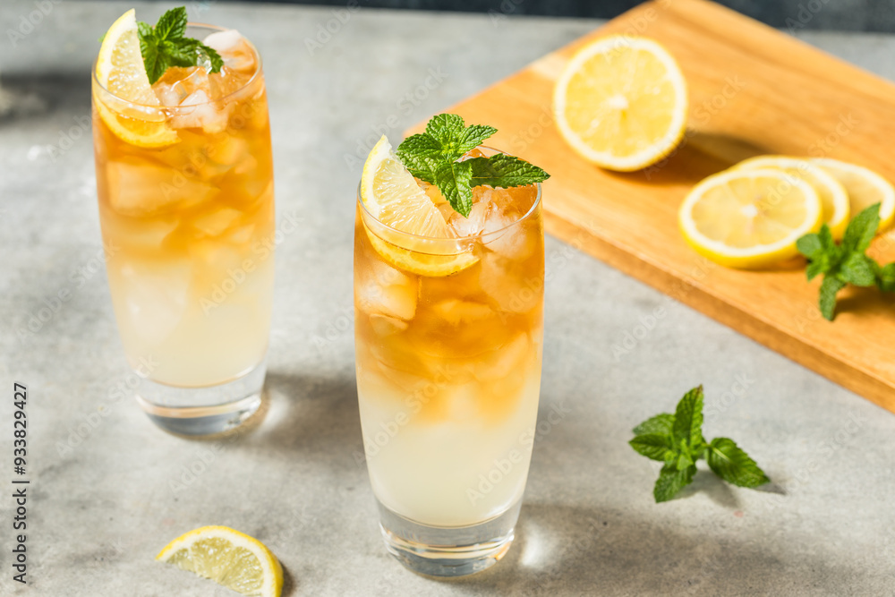 Cold Refreshing Iced Tea and Lemonade Drink Cold Refreshing Iced Tea and Lemonade Drink