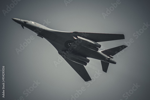 B1 Lancer