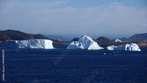 Eisberge vor Grönland photo