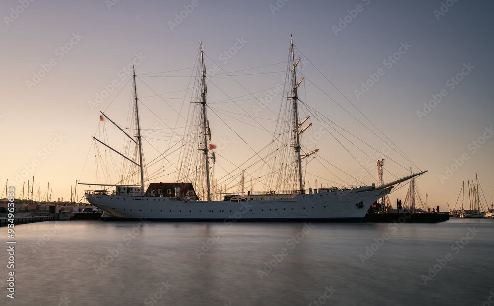 Gorch Fock in Stralsund im Abendlicht Gorch Fock in Stralsund im Abendlicht