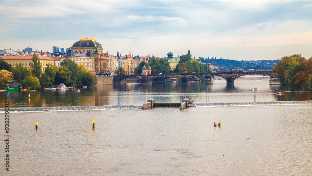 Fototapeta premium A scenic view of the riverside in Prague