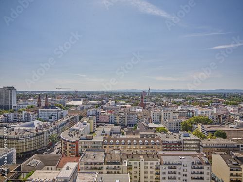 Luftaufnahme von Ludwigshafen: Blick auf die Stadt mit Lutherbrunnen, Brücke und mehr photo