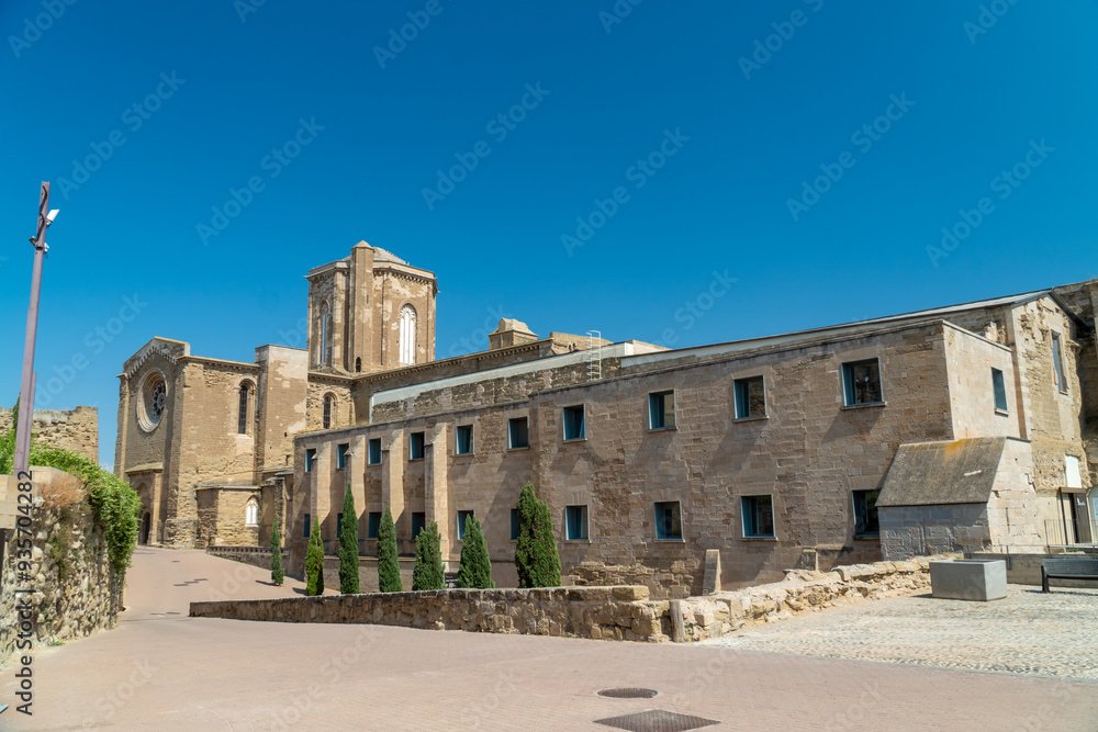 Fototapeta premium Medieval construction, La Seu Vella in Lleida, Cataluña (Spain).