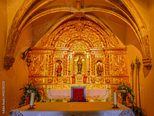 Innenansicht der Kirche von Luz, Lagos (Algarve, Portugal)  photo