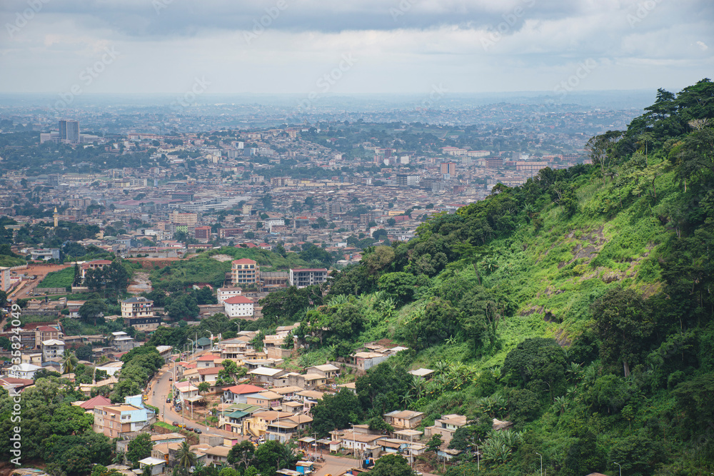 Obraz premium a view of the city from the hill of Febe mountain in Yaounde town