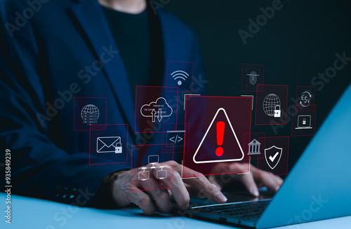 Foto Cybersecurity warning alert system concept