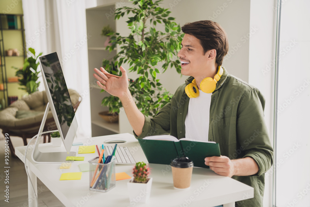 Photo of cheerful handsome nice man agent sitting chair working modern office workstation workspace indoors Photo of cheerful handsome nice man agent sitting chair working modern office workstation workspace indoors