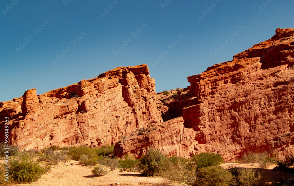 Fototapeta premium Montañas y colores