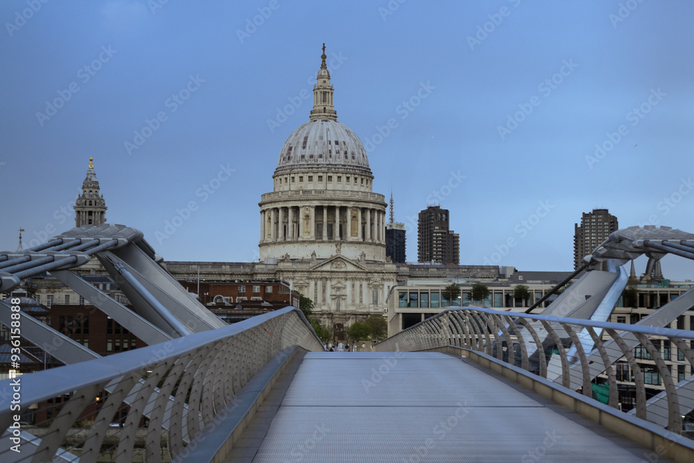 Fototapeta premium St. Paul Cathedral