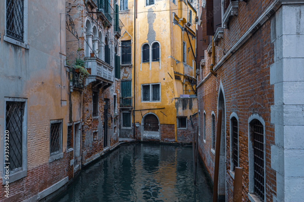 Beaufitul canal streets in Venice, Italy Beaufitul canal streets in Venice, Italy