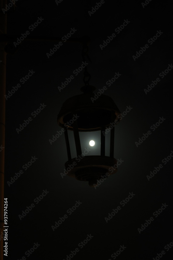 Luna in lanterna Luna in lanterna