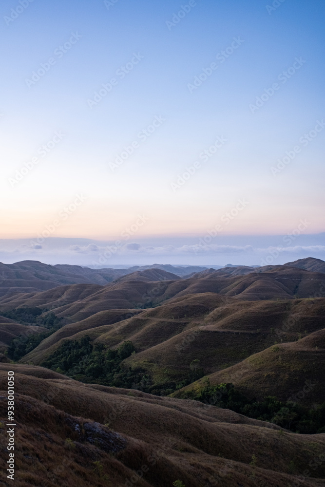 インドネシアのスンバ島の山の景色 インドネシアのスンバ島の山の景色