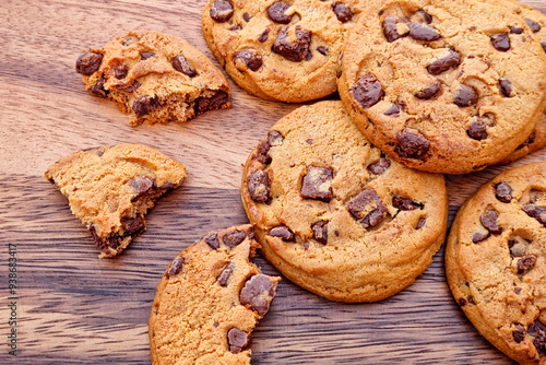 фотографія chocolate chip cookies