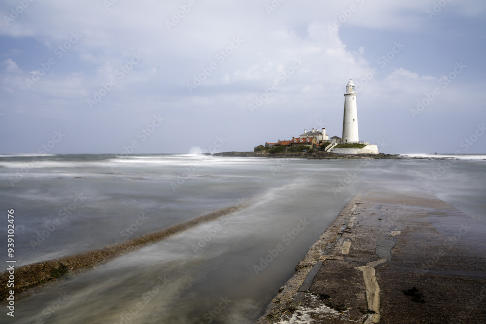Fototapeta premium St Marys Lighthouse from causeway whitley bay tyneside uk 