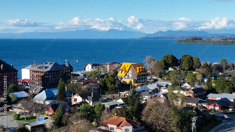 Obraz premium Coastal City At Puerto Varas In Los Lagos Chile. Volcano Landscape. Downtown Cityscape. Los Lagos Chile. Llanquihue Lake. Coastal City At Puerto Varas In Los Lagos Chile.