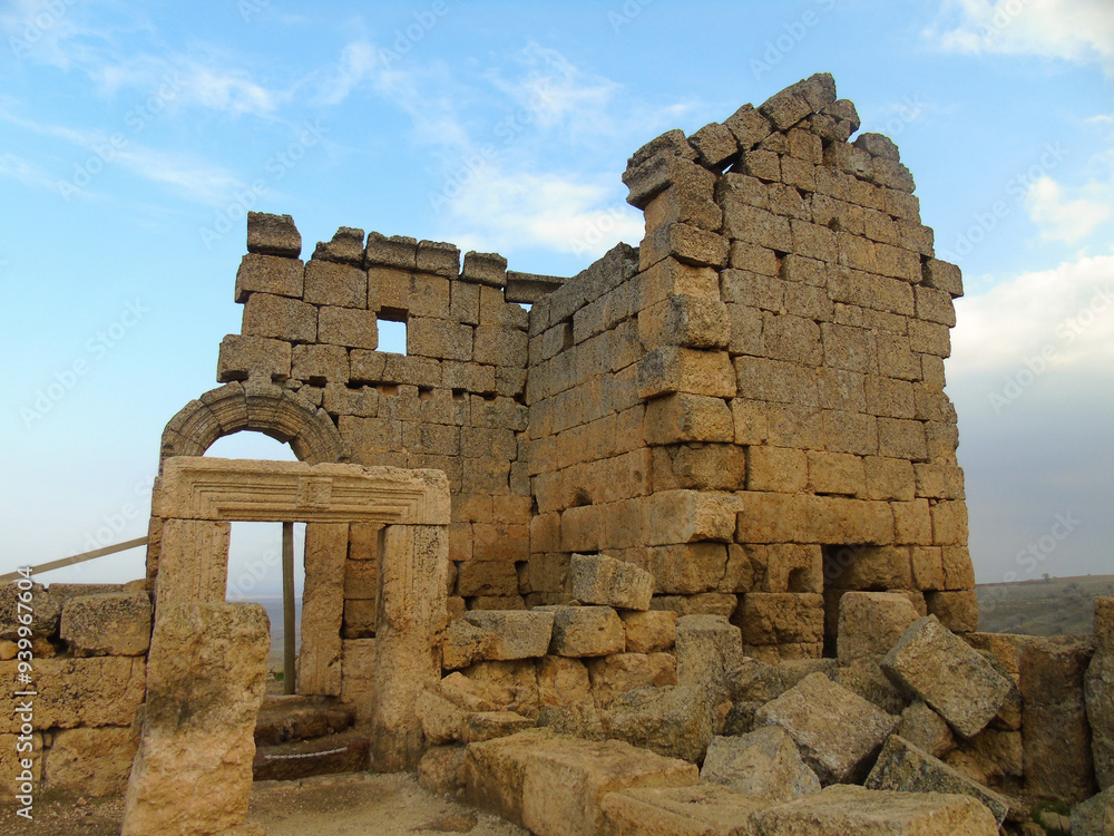 The ruins of Zerzevan Castle in Eastern Turkey The ruins of Zerzevan Castle in Eastern Turkey