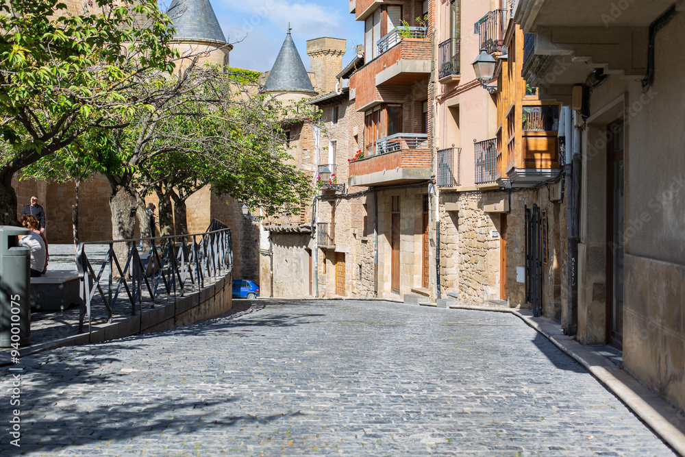 Obraz premium Old narrow street in Olite, Navarre, Spain