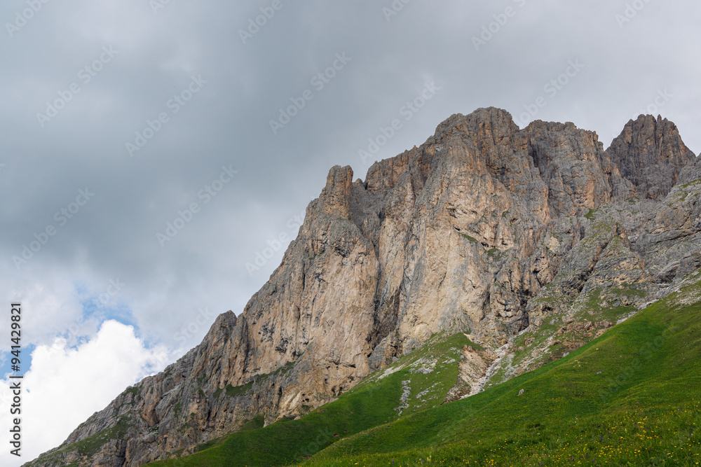 Obraz premium Details of Sassolungo viewed from Alta Via Federico Augusto path - Val di Fassa - Italy