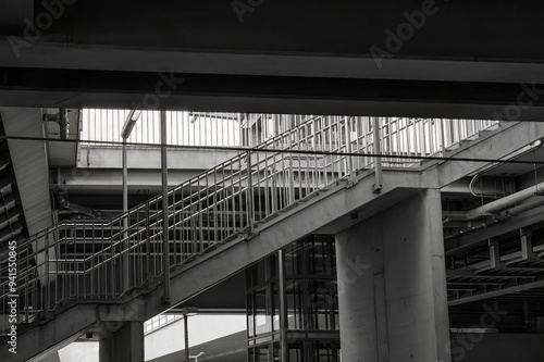 Obraz na płótnie Licht und Schatten an einer Treppe w salonie