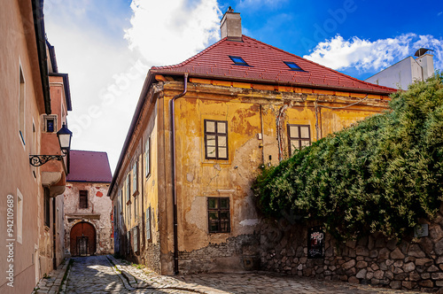 Canvas Print alleys and buildings of the historic center of Bratislava