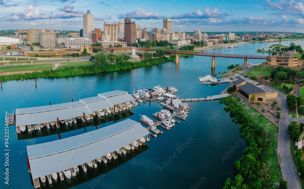 Fototapeta premium Marina on Mud Island Park in the Wolf River harbor and downtown Memphis, Tennessee, United States of America.