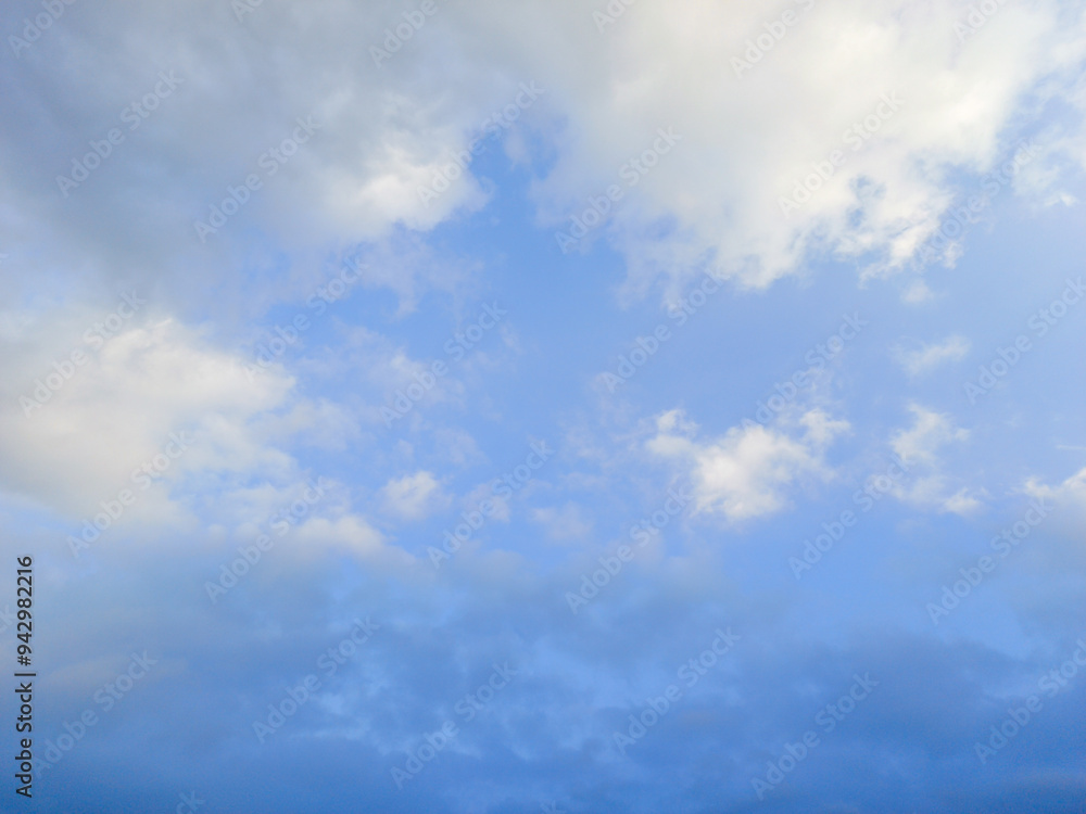 Fototapeta premium blue sky with clouds background