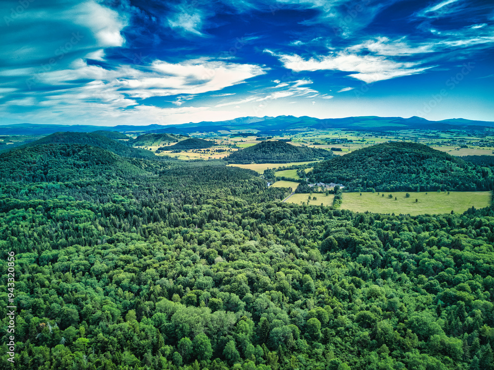 Auvergne Volcanoes Regional Natural Park (France) Auvergne Volcanoes Regional Natural Park (France)