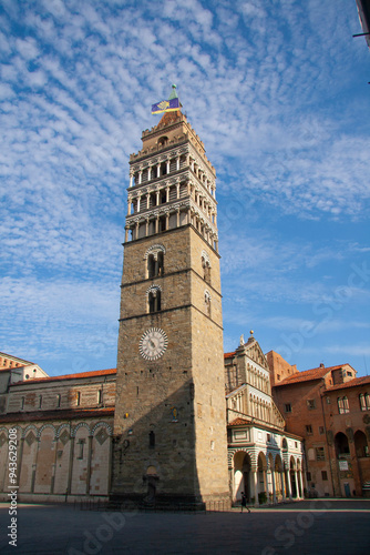 Wallpaper Mural Italia, Toscana, Pistoia, il campanile della Cattedrale. Torontodigital.ca