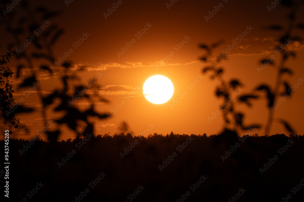 Beeindruckender Sonnenuntergang über Sankt Florian bei Linz Beeindruckender Sonnenuntergang über Sankt Florian bei Linz