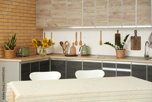 Modern kitchen interior des...