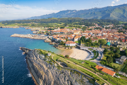 La petite ville de Llanes dans les Asturies