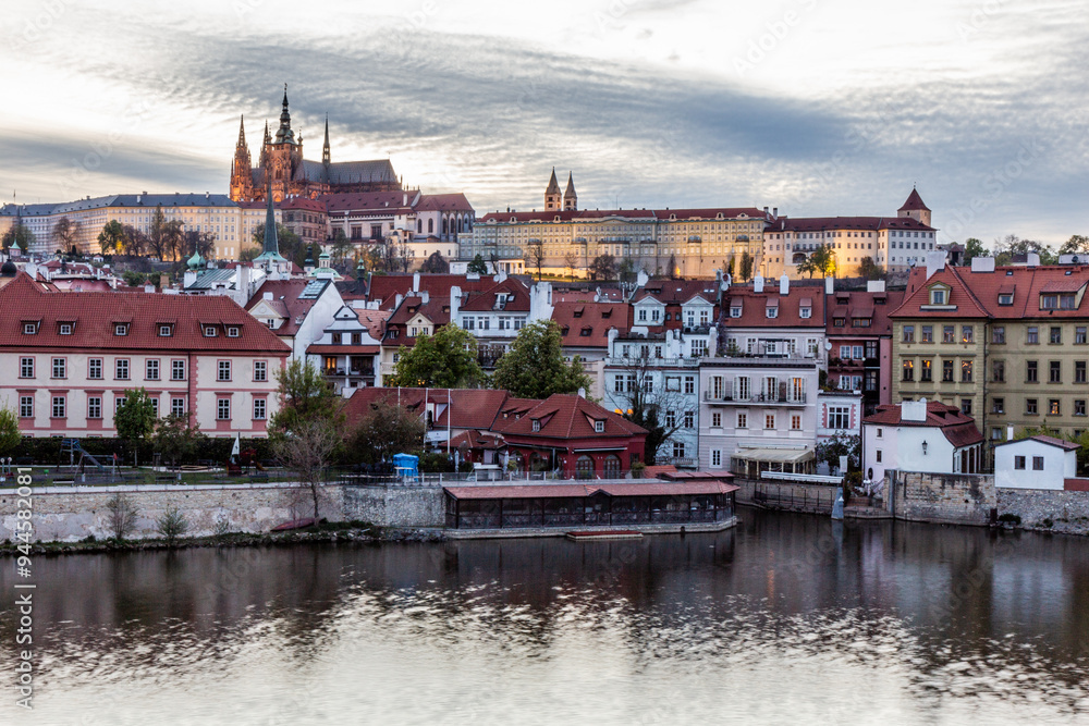 Obraz premium Prague Castle and Vltava river in Prague, Czech Republic