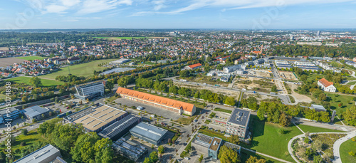 Принти на полотні Panoramablick auf den Sheridan-Park in Augsburg-Pfersee, Blick über die Grünanla