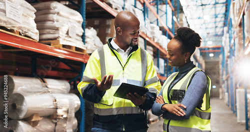 Photos Business people, supplier and inventory with tablet for stock, distribution or logistics at warehouse