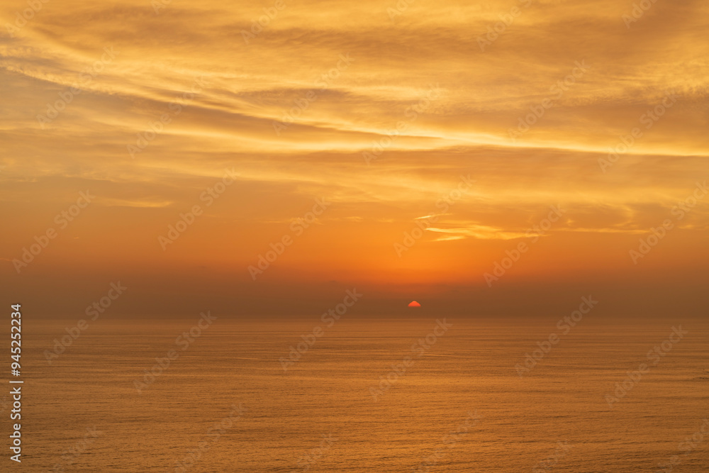 Fototapeta premium sunset in the sea