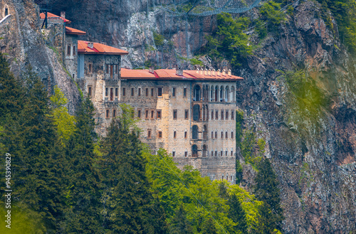Obraz na płótnie Sumela Monastery (Turkish: Sümela Manastırı) is a Greek Orthodox monastery, in the Maçka district of Trabzon Province in modern Turkey. w salonie