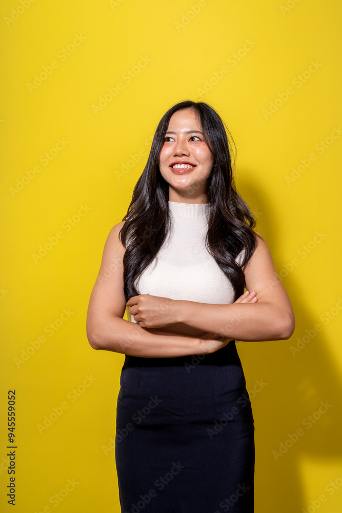 Obraz premium A woman with long black hair